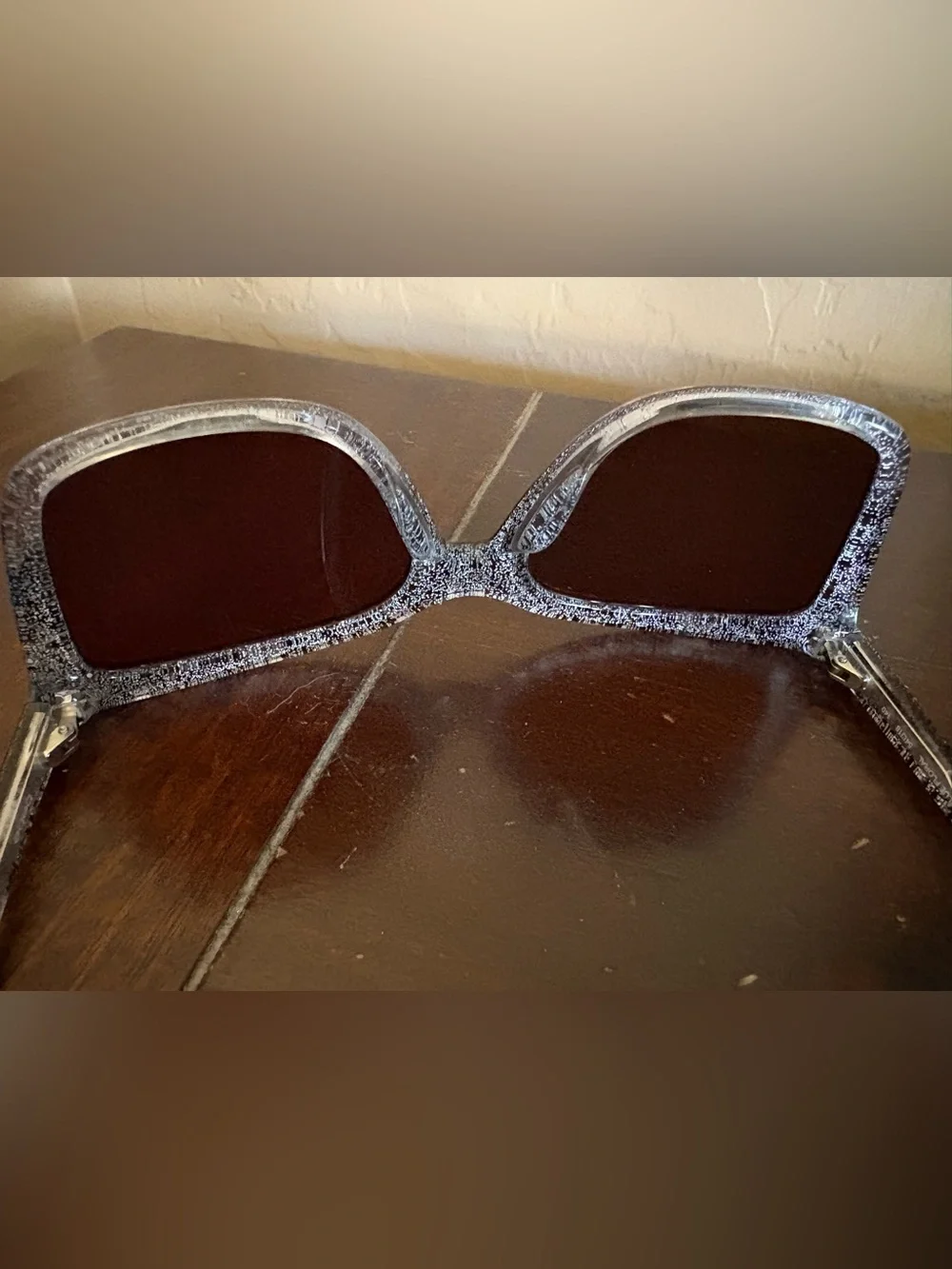 Classic Cat-Eye Women's Sunglasses in Black Speckle NWOT